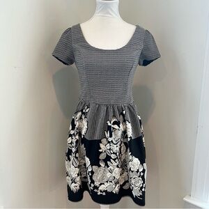 NWT Miami Black & white‎ Fit & Flare Mini Dress Size Small